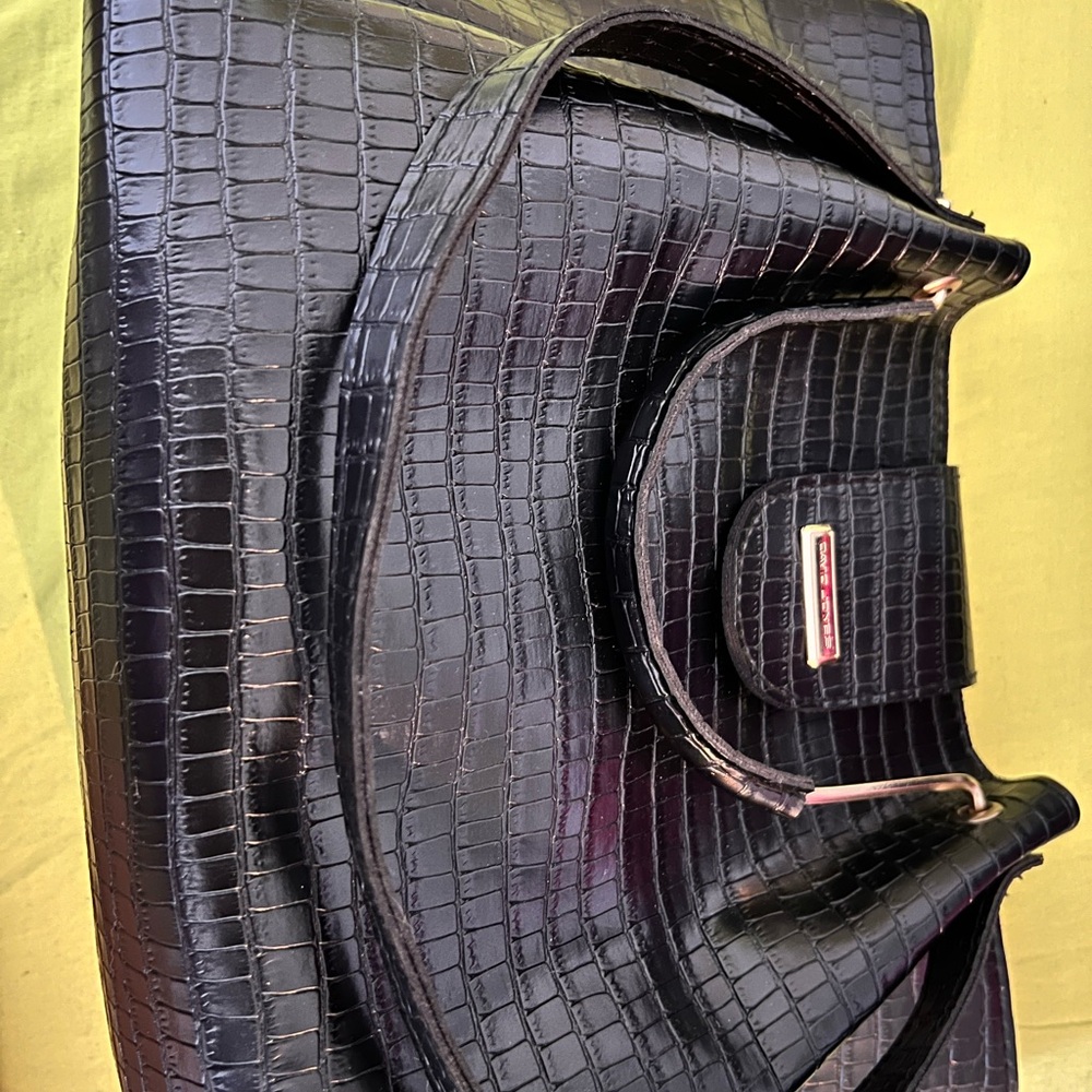 Women shoulder bag